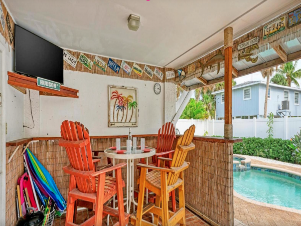 Holmes Beach Vacation Rental with Heated Pool & Spa – Steps to Gulf